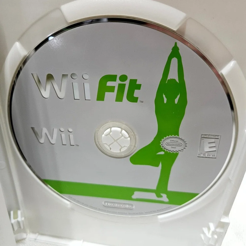 Nintendo Wii Fit‎ Video Game Wii White Green Fitness Yoga Exercise Manual CIB
